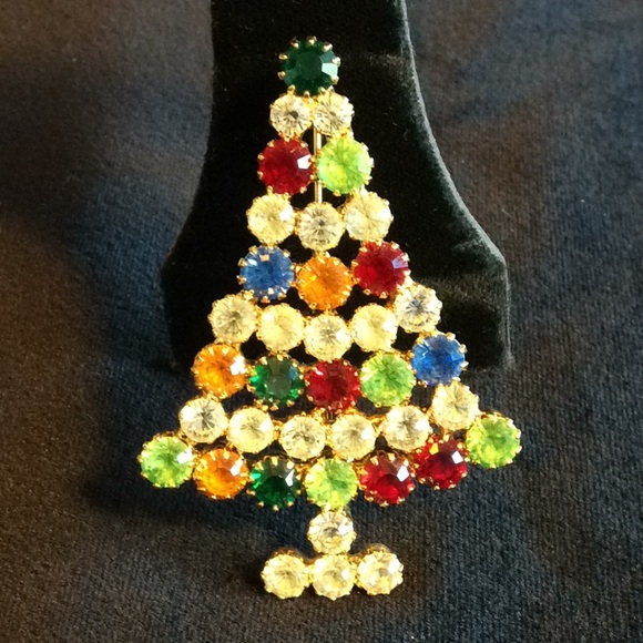 Vintage New Christmas Tree Brooch - Picture 1 of 5